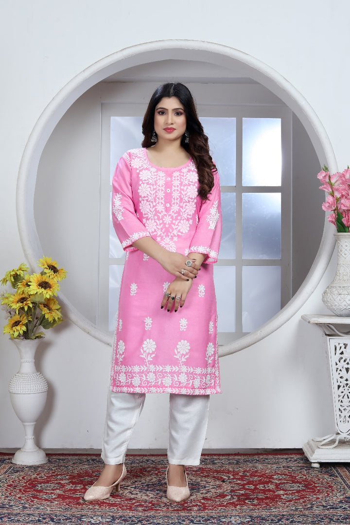 Sui Dhaga Chikankari Elegance Kurti Pant Set Pink