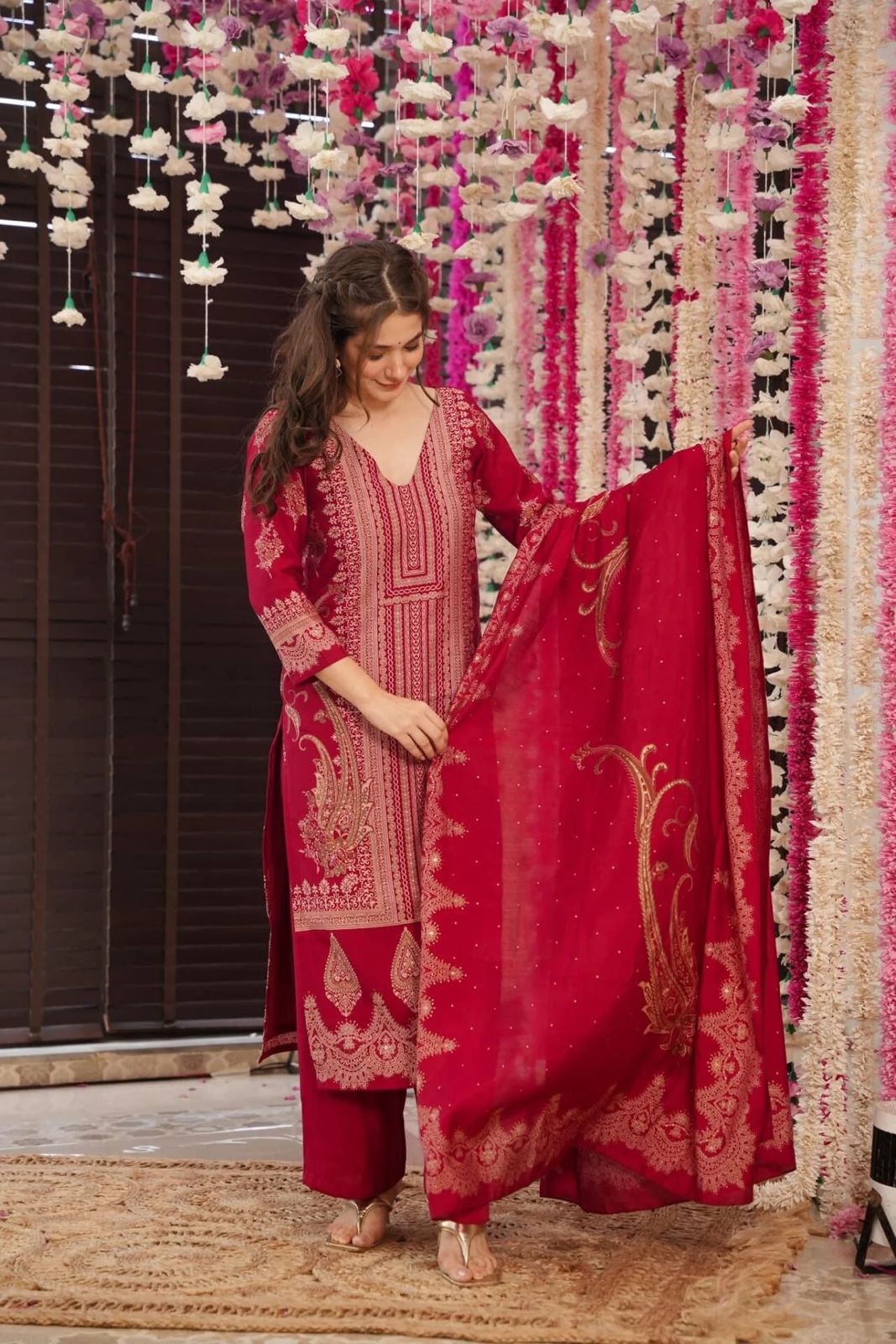XLady-Maroon Colour Gold Accents Creates Work Simear Silk.