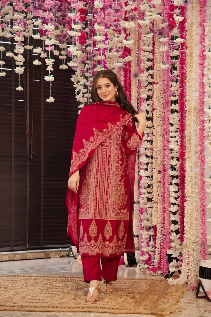 XLady-Maroon Colour Gold Accents Creates Work Simear Silk.