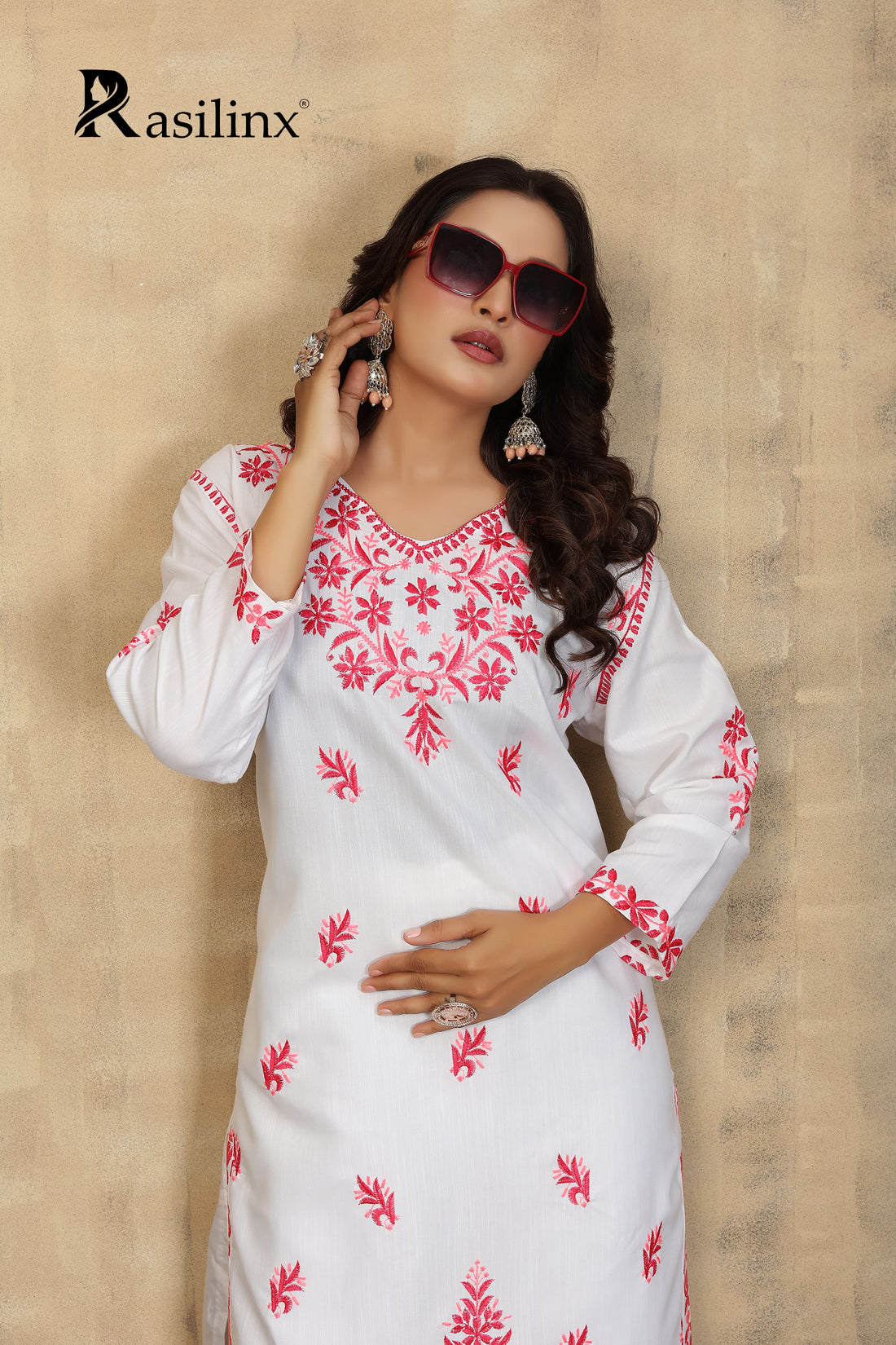 Sanaya – Colourful Chikankari Kurti Pant Set for Trendy Women White