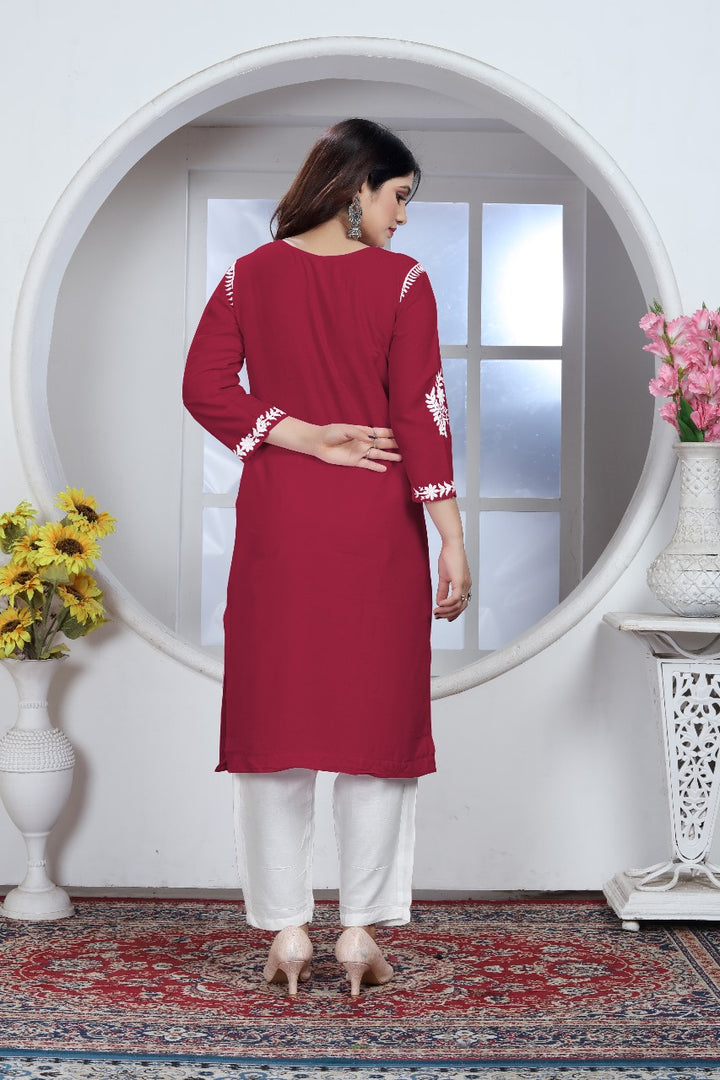 Sui Dhaga Chikankari Elegance Kurti Pant Set Maroon